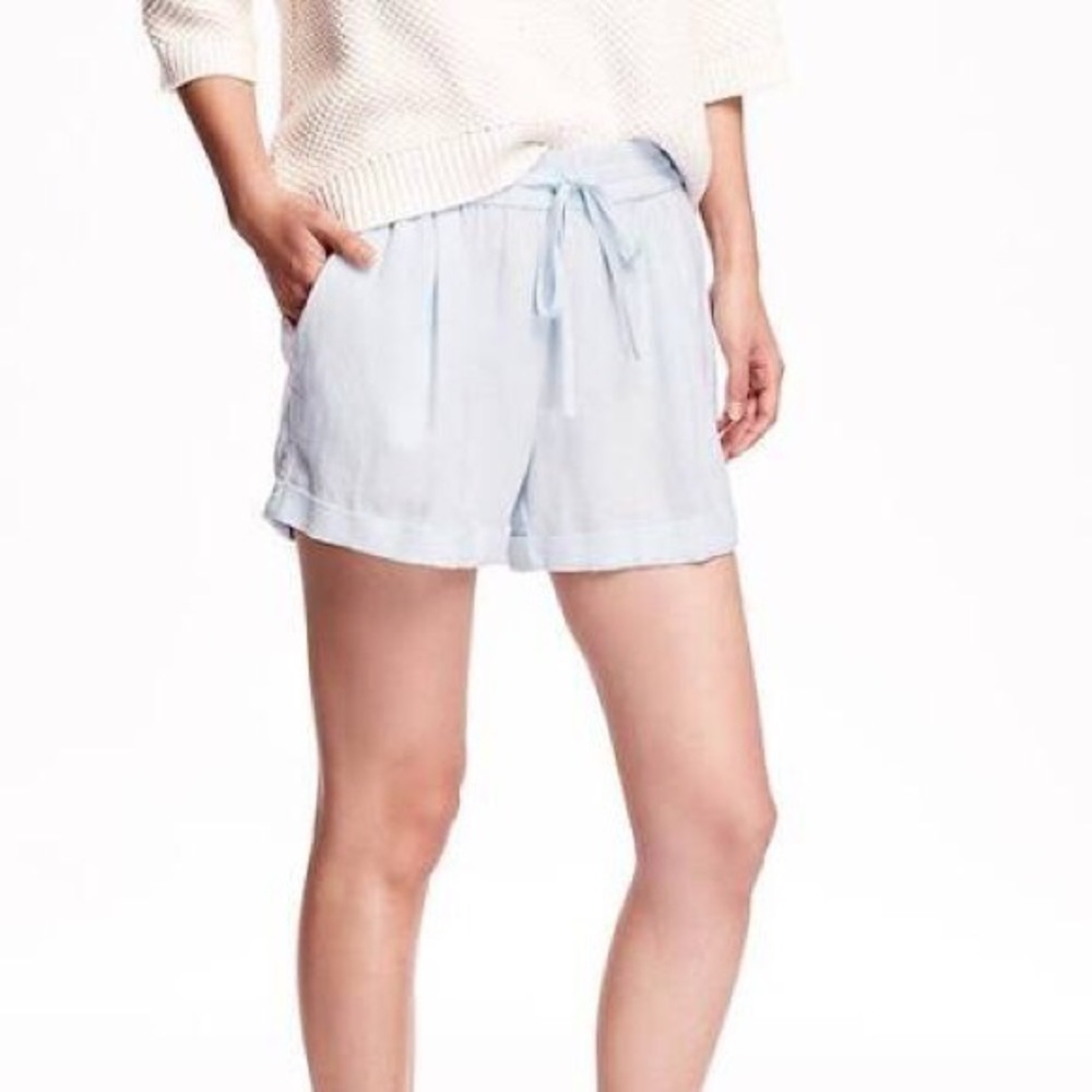 Old Navy pale blue linen shorts M - new with tags